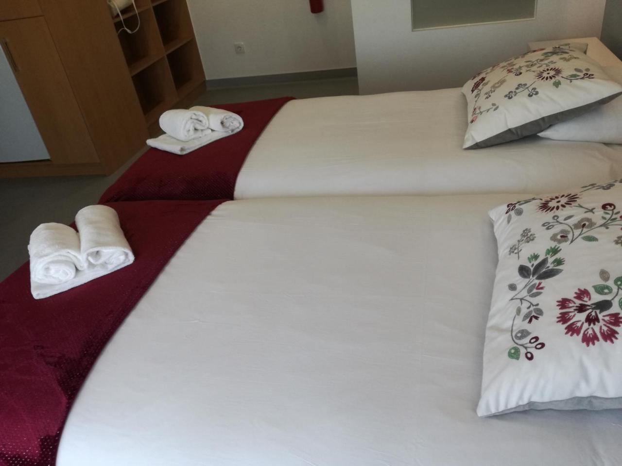 Maria Violeta Tourism Apartment Cadaval Bagian luar foto